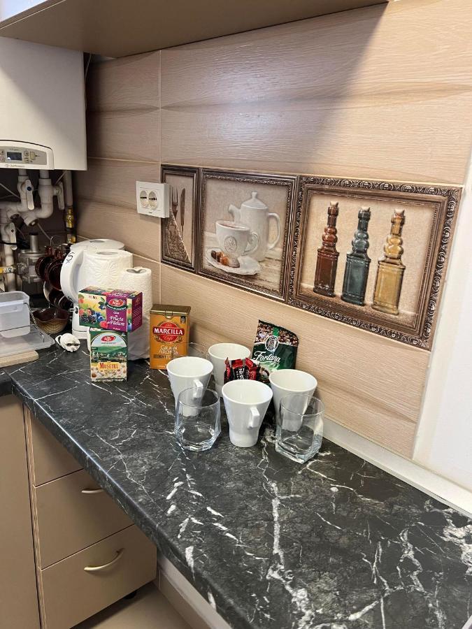Apartament Cu 2 Dormitoare - Madalina Corabia 外观 照片