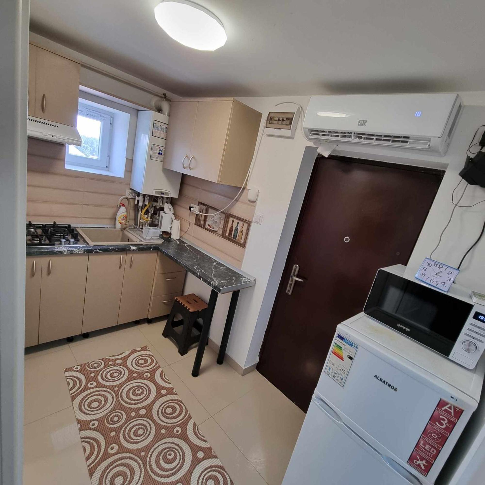 Apartament Cu 2 Dormitoare - Madalina Corabia 外观 照片